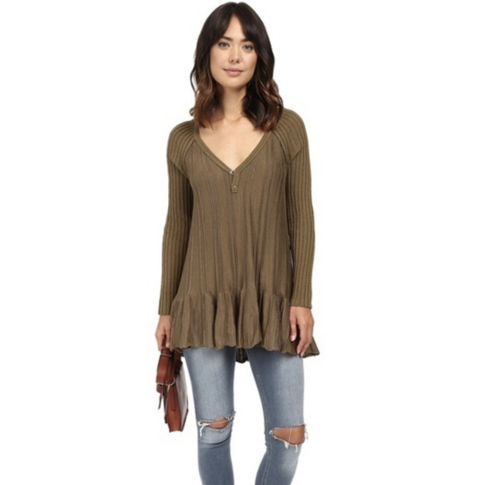 Free People Ribs and Ruffles Olive Tunic Sweater Top XS - Picture 1 of 9